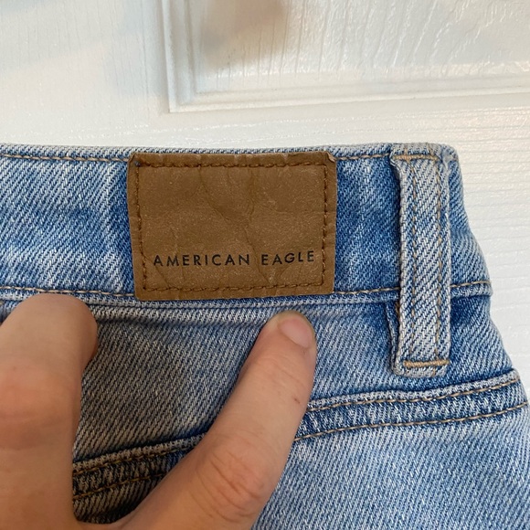 American Eagle Outfitters Light Blue Distressed Straight Leg Jeans - Picture 5 of 10